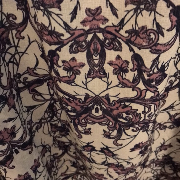 xhilaration lady’s top - Picture 2 of 4